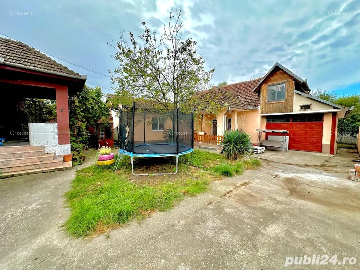 DOUA Case, curte comuna, 700mp teren, Bocsa Montana - 3