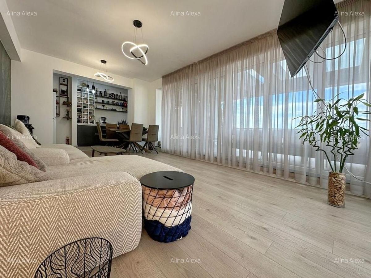Apartament cu 3 camere decomandat, mobilat în Tractorul - 4