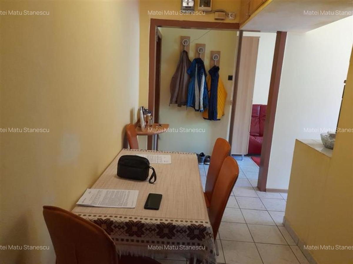 Apartament cu 3 camere decomandat în Circumvalațiunii - 15