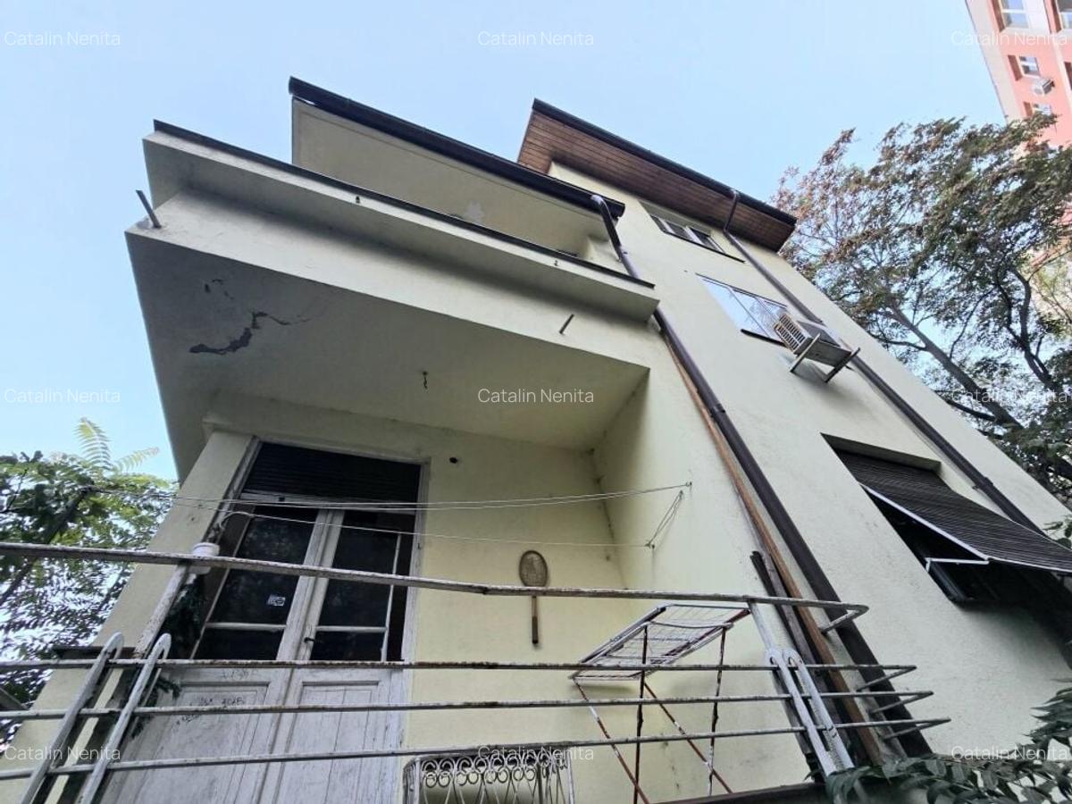 Apartament cu 6 camere nedecomandat în Moșilor - 29