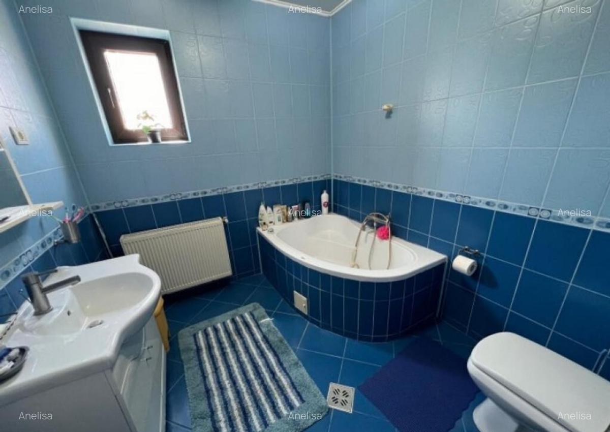 Casa 5 camere, P+1+Pod, toate utilitatile - 1