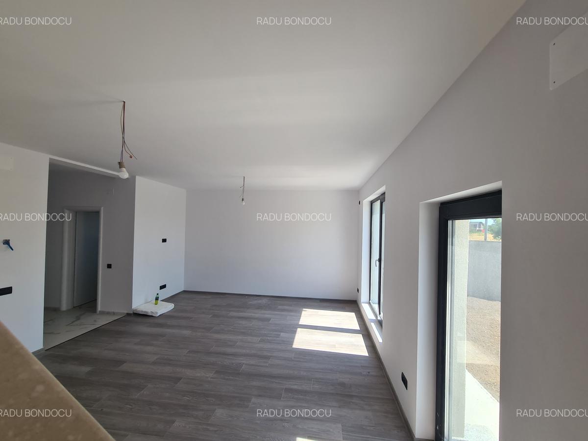 Duplex cu 4 camere în Odăi - 23