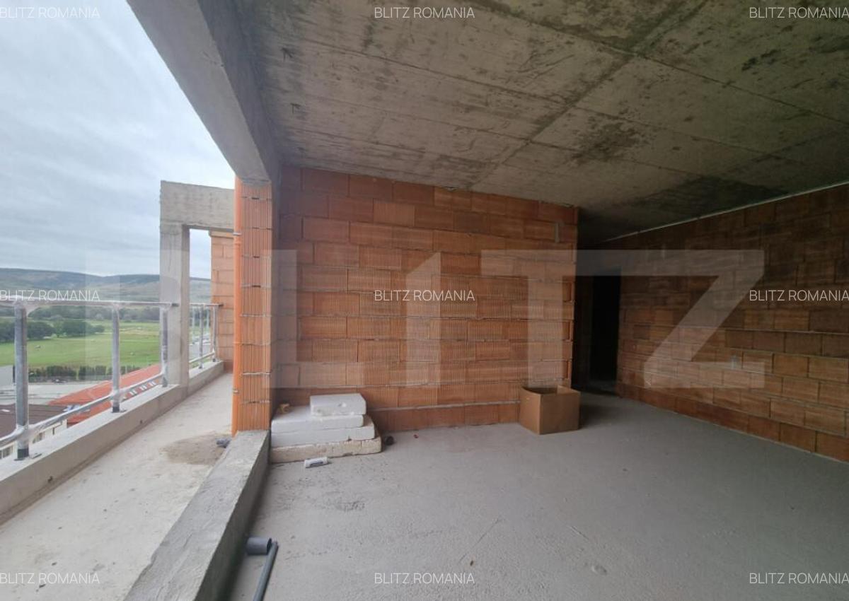 Apartament cu priveliste, 2 camere, 42 mp, terasa 10 mp, zon - 3