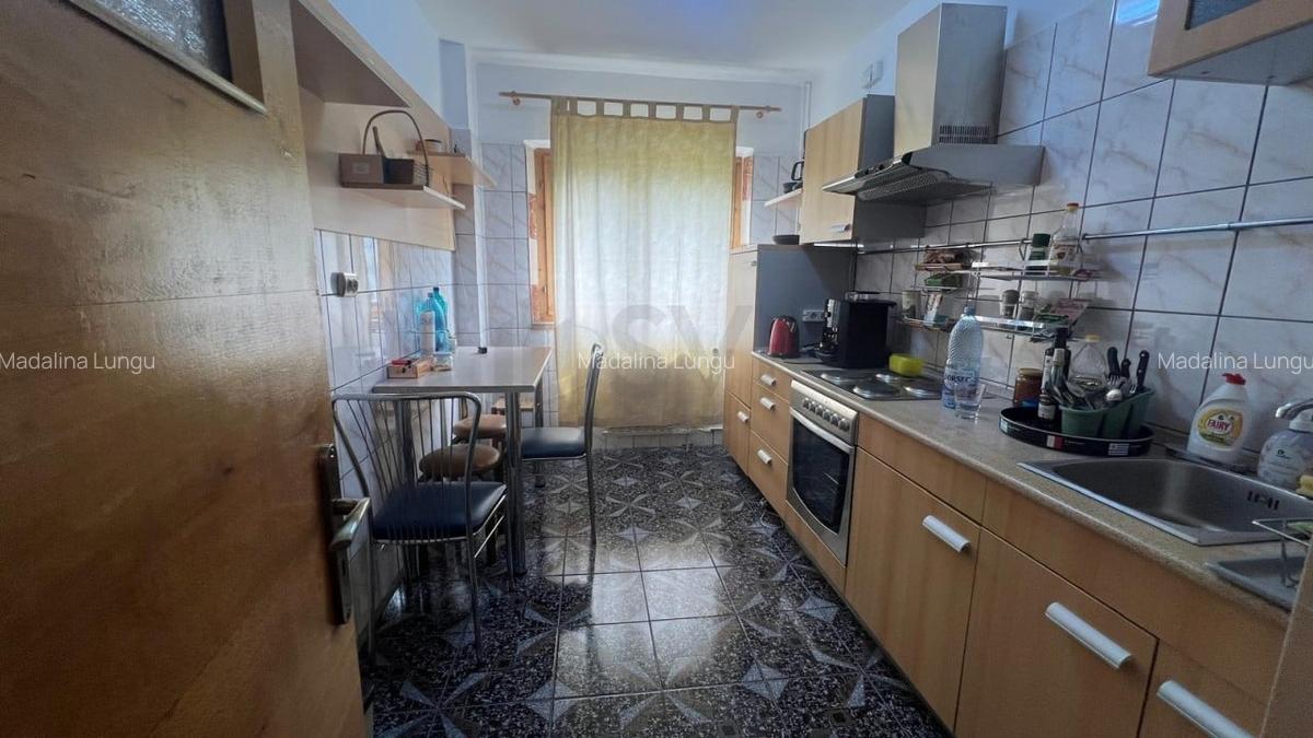 Apartament cu 3 camere semidecomandat în Titulescu - 6