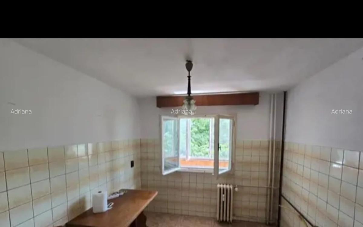 Apartament cu 3 camere decomandat în Circumvalațiunii - 4
