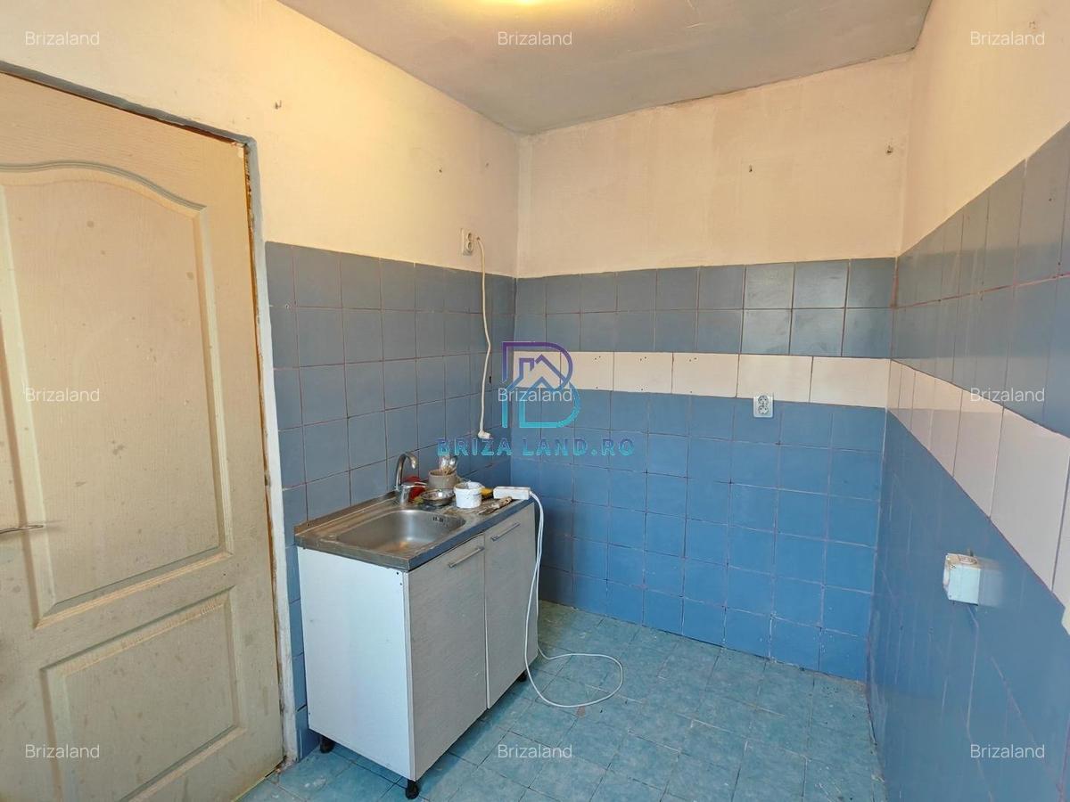Sos. Chitilei, casa sup. 49mp, 2 camere, baie, bucatarie, teren 81mp - 6