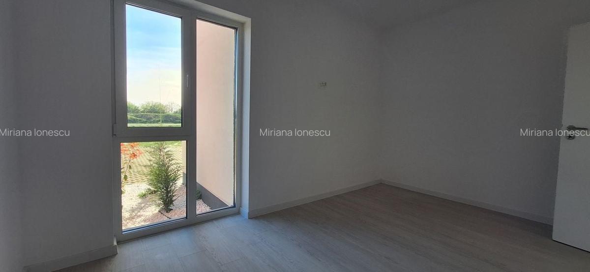 Apartament cu 3 camere decomandat în Torontalului - 8