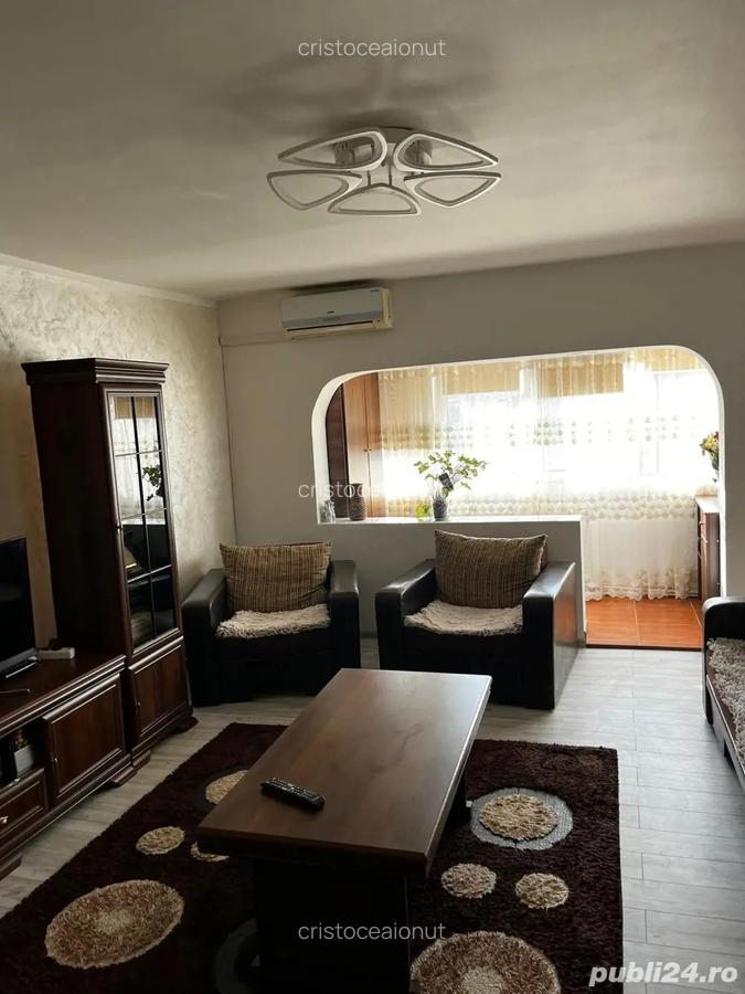 Vand apartament zona centrala - 1 Vand apartament zona centrala - 1