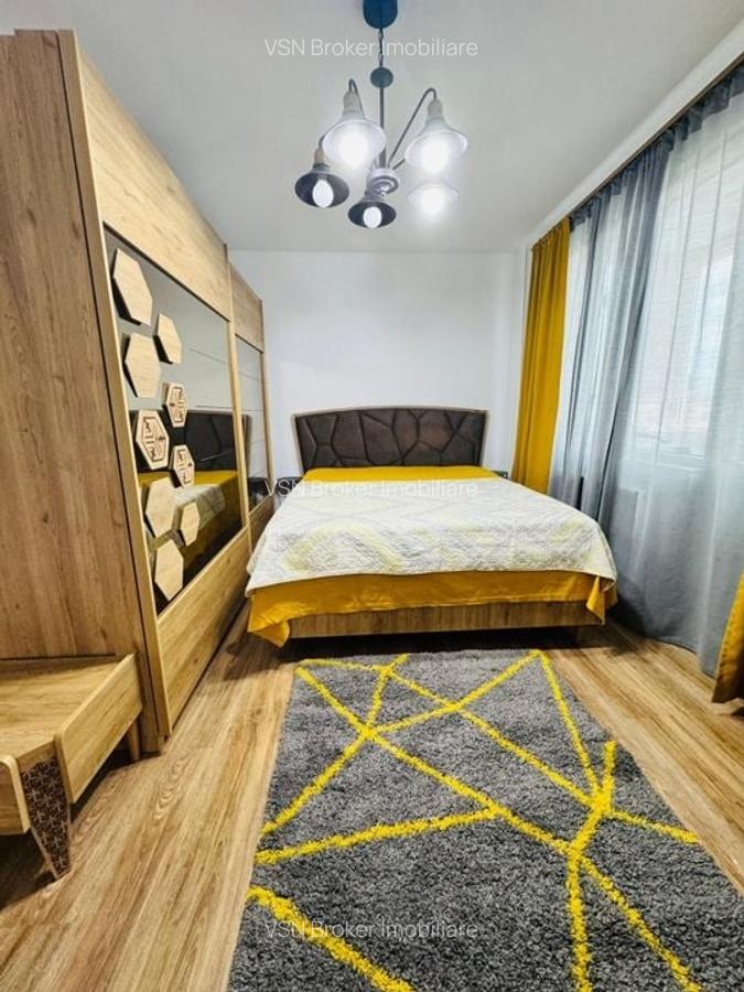 Apartament cu 3 camere semidecomandat în Gara de Nord - 2