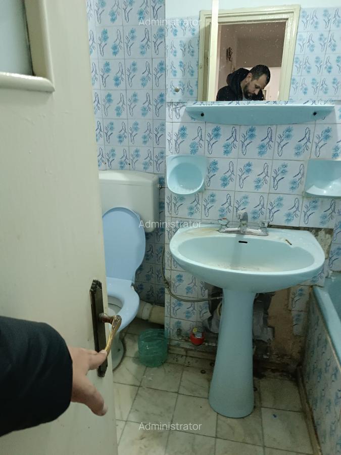 Apartament cu 4 camere decomandat în Drumul Taberei - 3