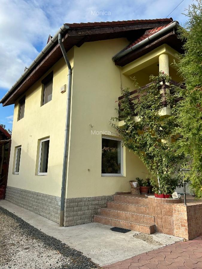 Casă individuală cu etaj, curte generoasă și garaj în Timisoara - 2