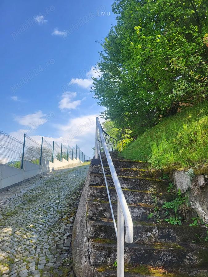 Casa cu pozitie deosebita in zona centrala - 2 Casa cu pozitie deosebita in zona centrala - 2