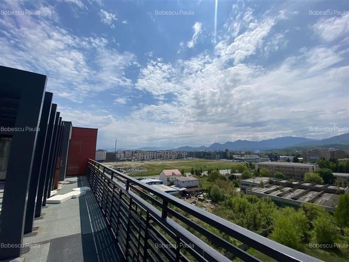 Apartament cu 3 camere decomandat în Tractorul - 8