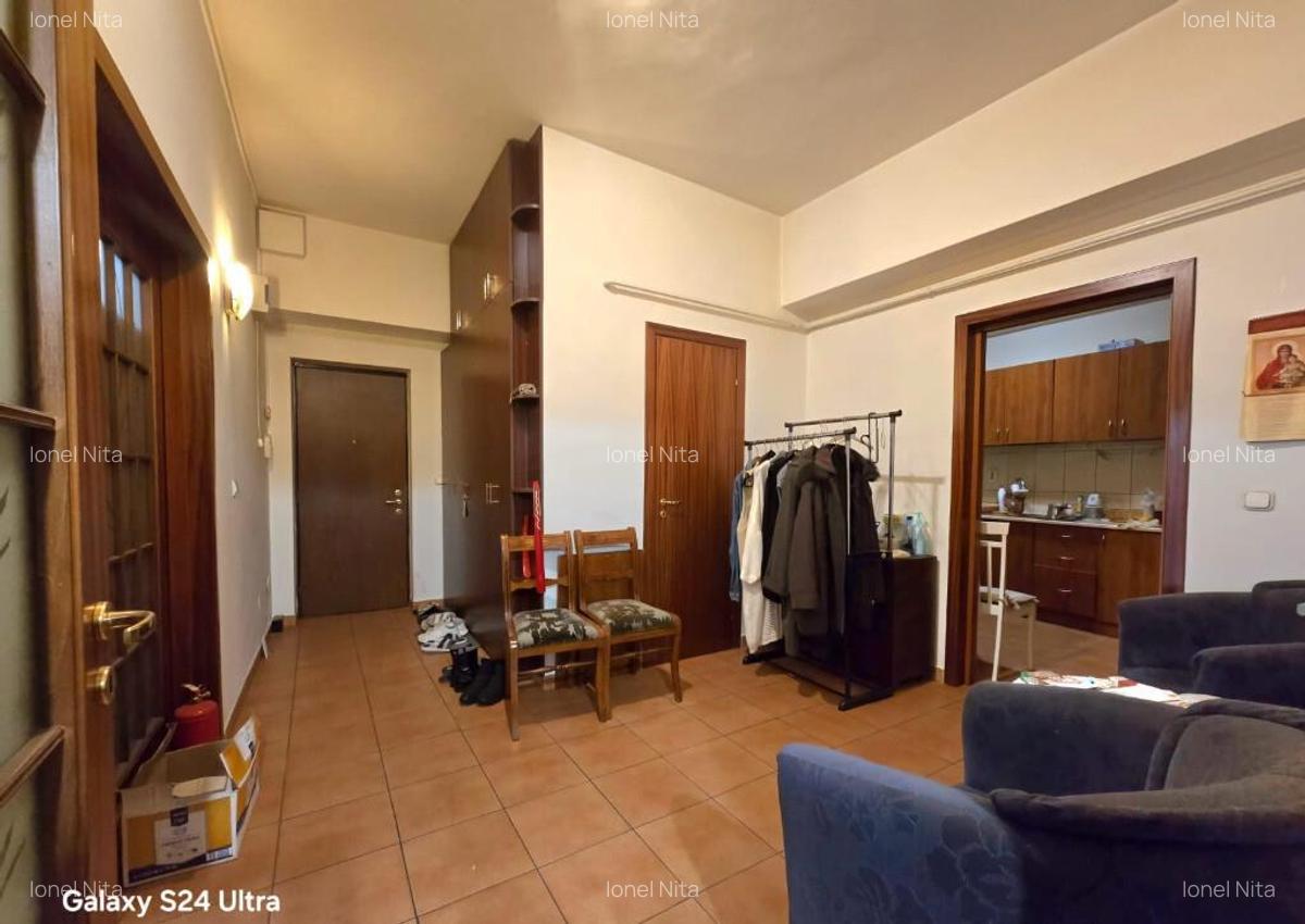 P-ta Victoriei,ap.3 cam,an 1997,dec,suprf.128mp,loc parcare subteran - 10