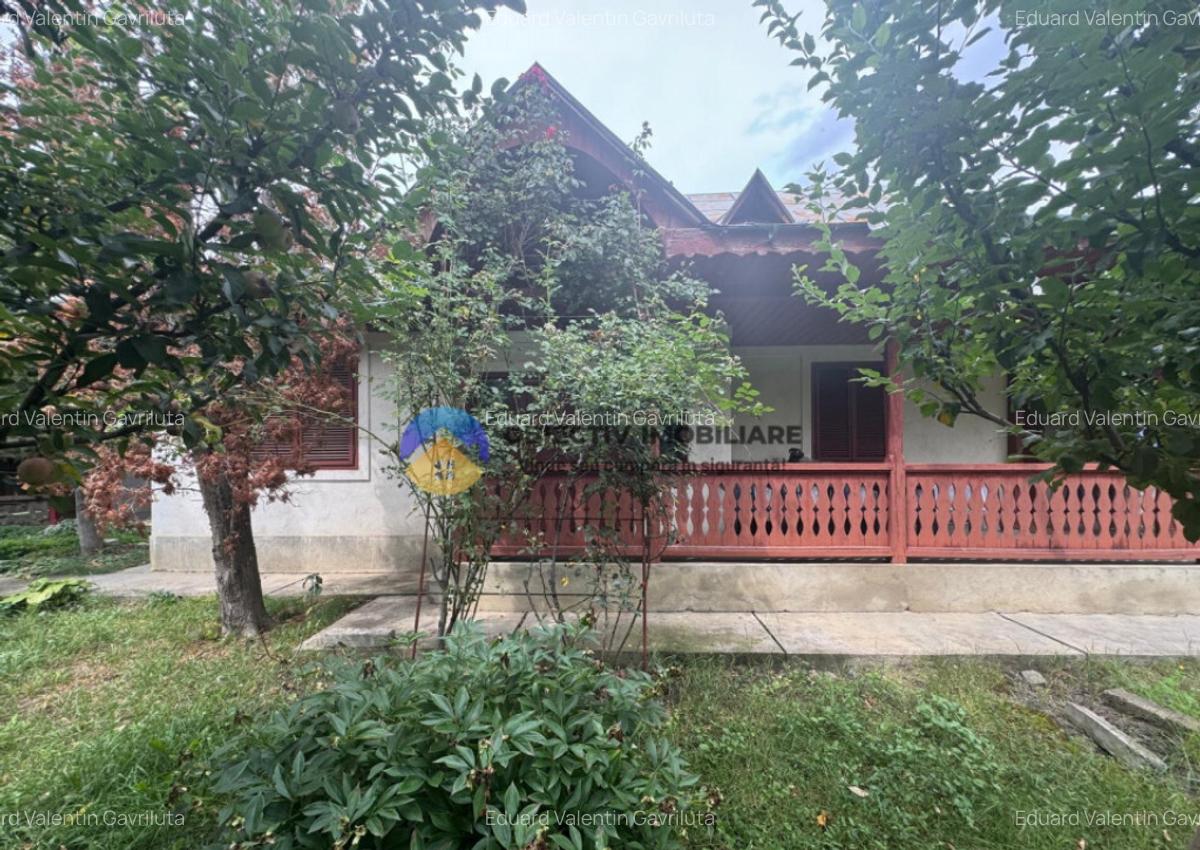 Casa tradi?ionala de vanzare in comuna Podoleni, jud. - 26