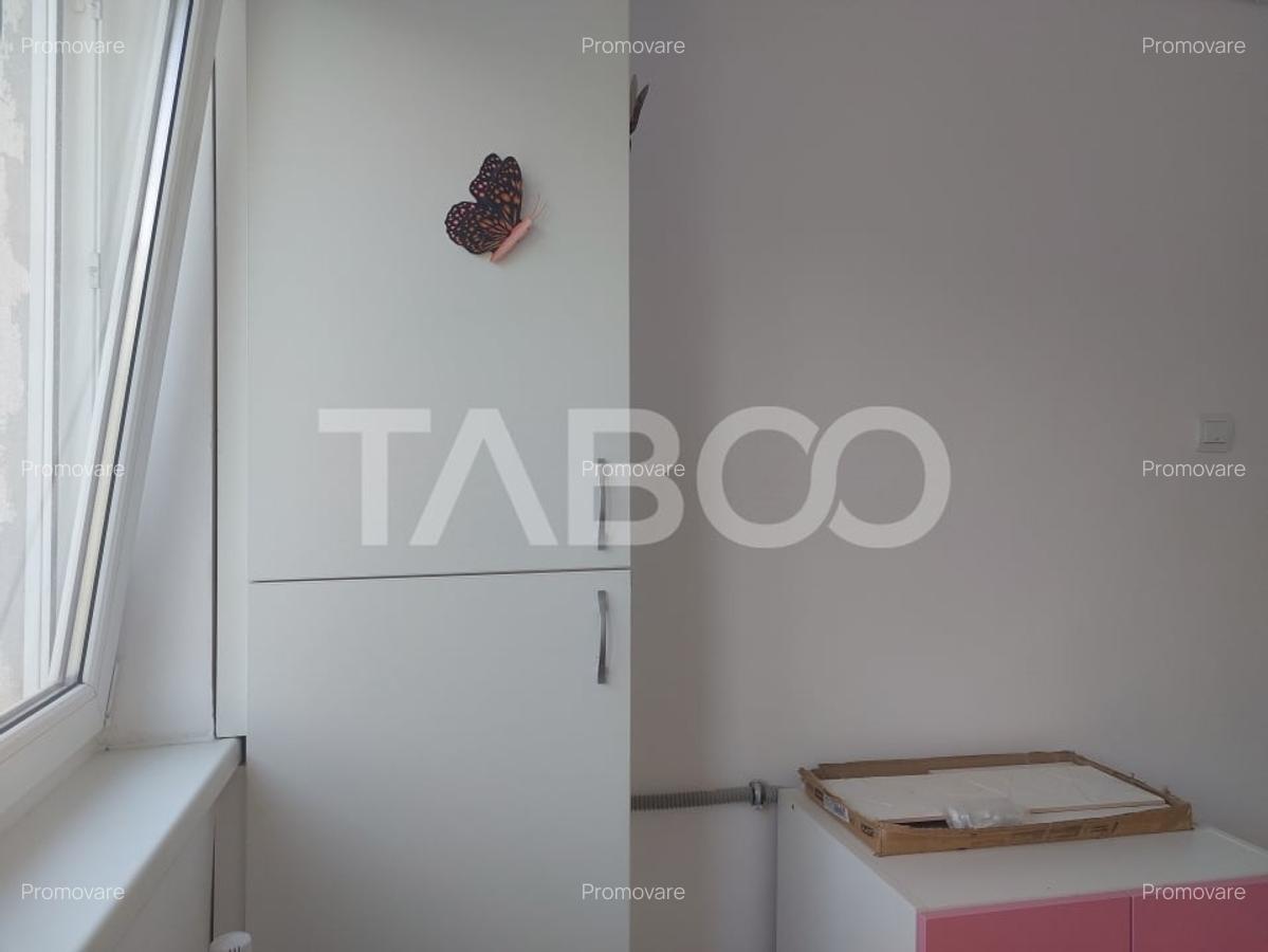 Apartament 3 camere renovat total 38 mp etaj 3 Stejarului Cisnadie - 11