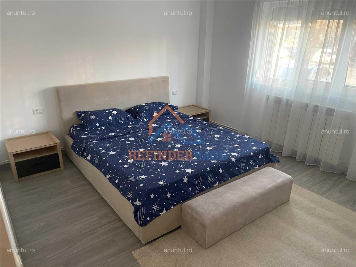 Sebastian, vanzare apartament cu 3 camere - 1