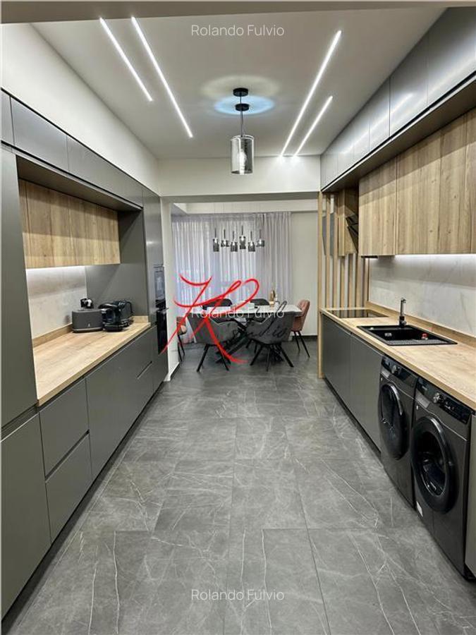 Vanzare apartament lux 3 camere Herestrau, mobilat si cu parcare - 2