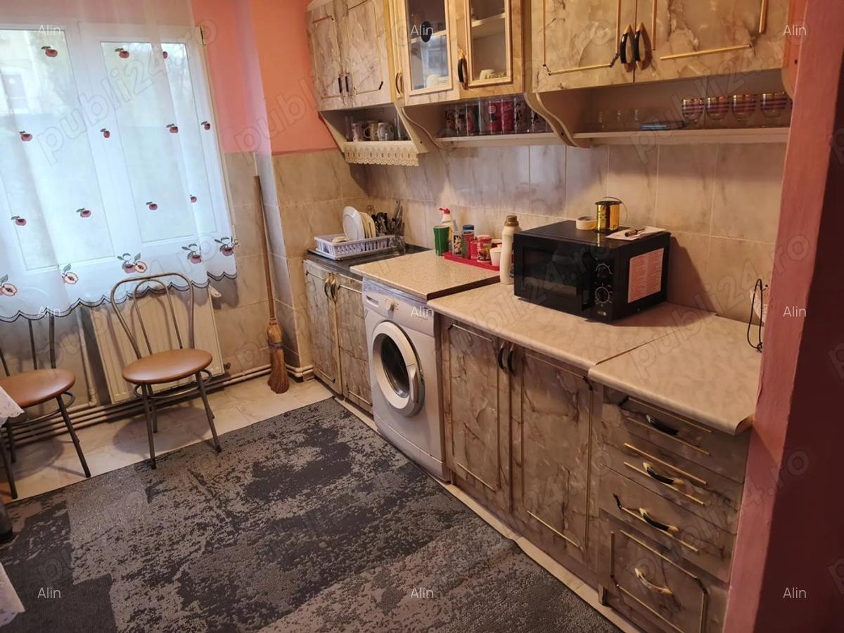 Inchiriez ap 2 camere - 1