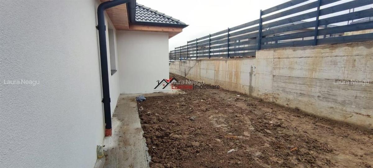 Casa individuala semifinisata in Corusul. Su.120 mp pe teren de 726 mp. Detine C - 16