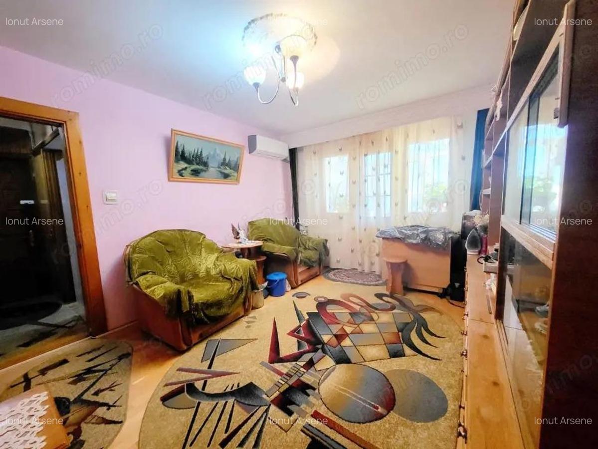 Milcov - Apartament 3 cam semidecomandat, etaj 3/4, mobilat - 5