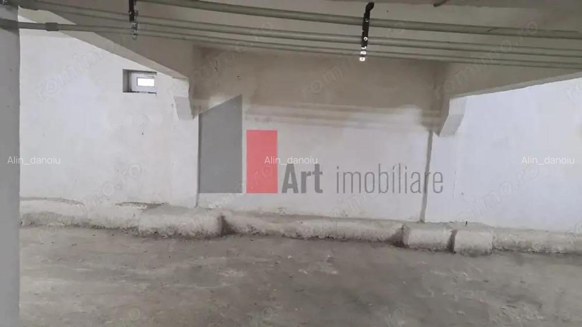 Spatiu comercial de inchiriat in zona Pietii Centrale - 14