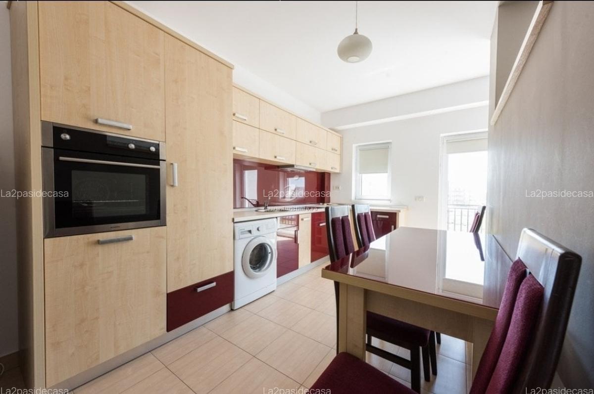 Inchiriere Apartament 2 camere spatios pe malul marii - 2