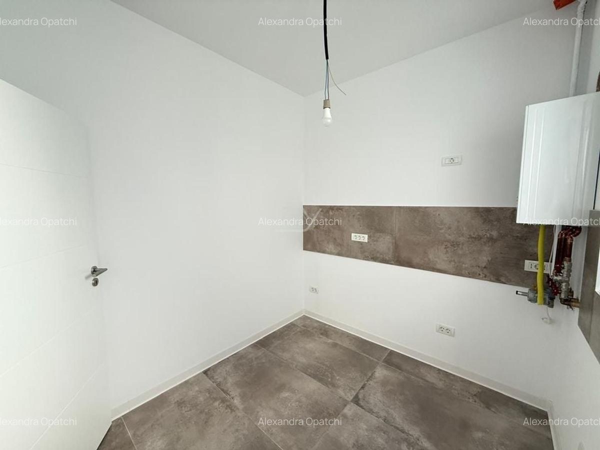 Bucatarie inchisa. Etaj 1. Loc de parcare. Asfalt. - 6