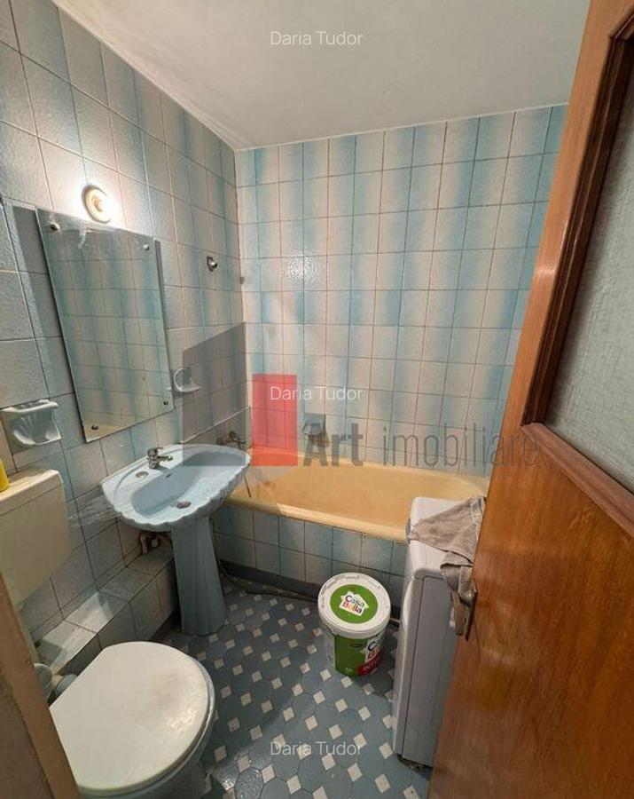 De vanzare Apartament 3 camere, Sector 4 - 12 De vanzare Apartament 3 camere, Sector 4 - 12