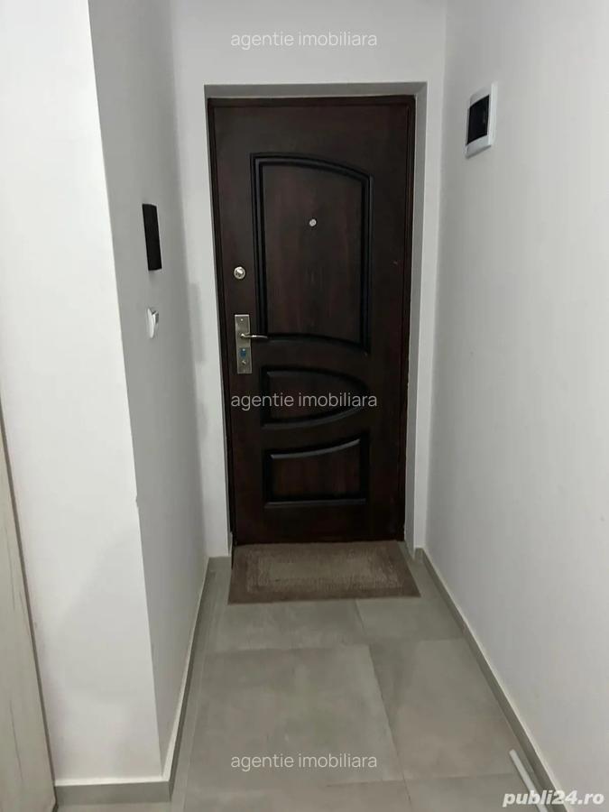 Bloc nou,et II, decomandat, mobilat. - 2