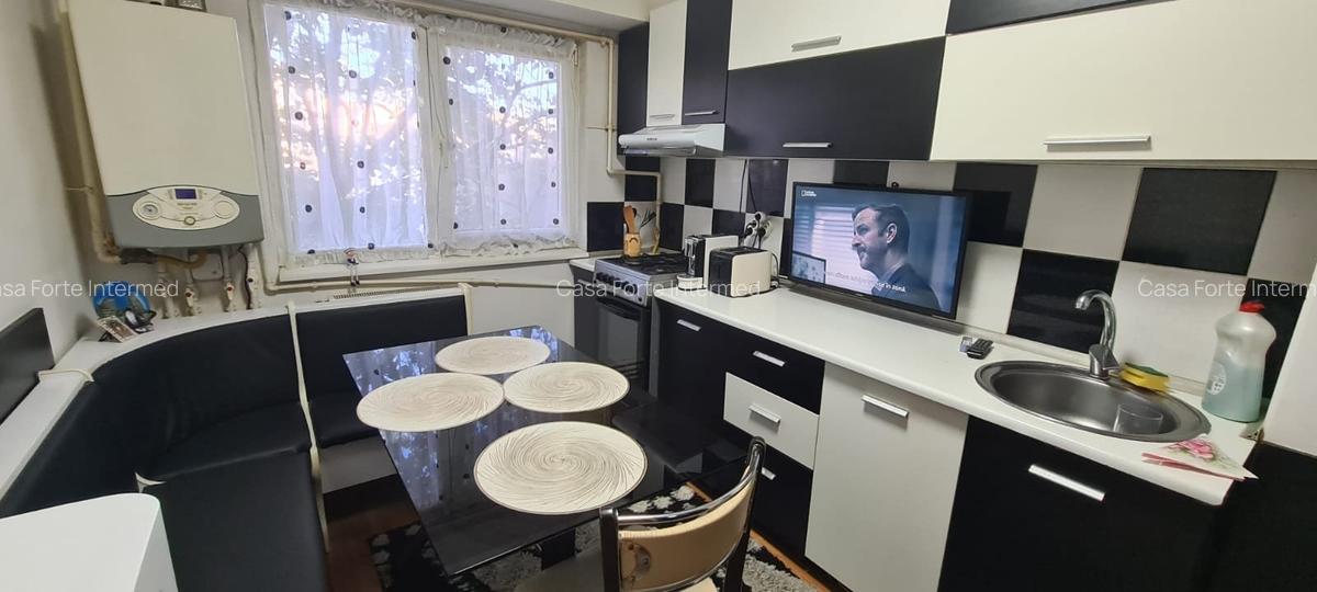 Apartament 3 camere decomandate – Tomis Nord 130.000€ - 12