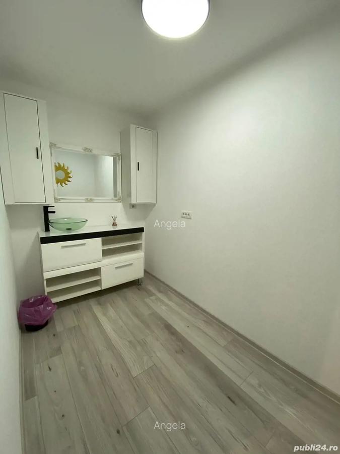 Inchiriez posturi in salon - 1