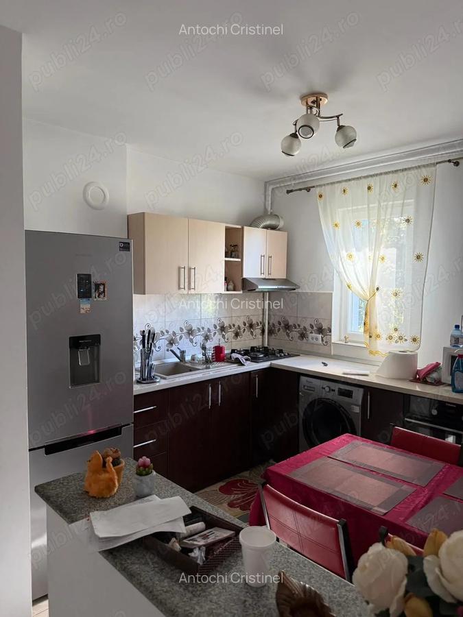 Apartament de vanzare - 2