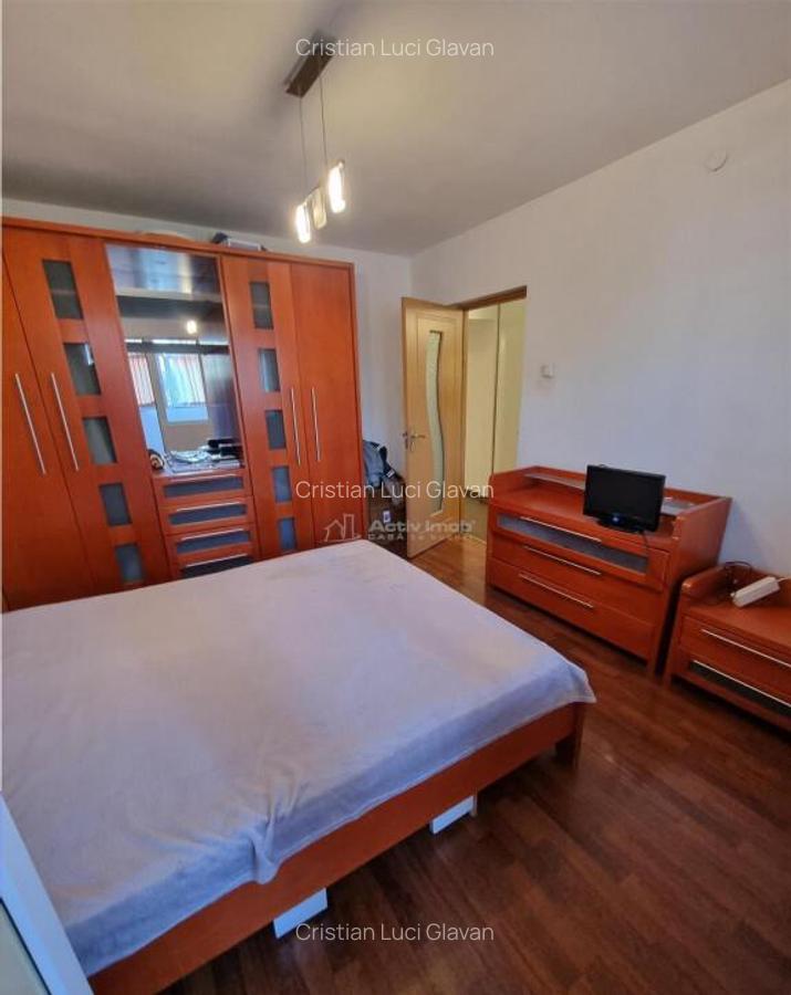 Apartament 4 camere et 1 str Bucuresti zona 700 - 6