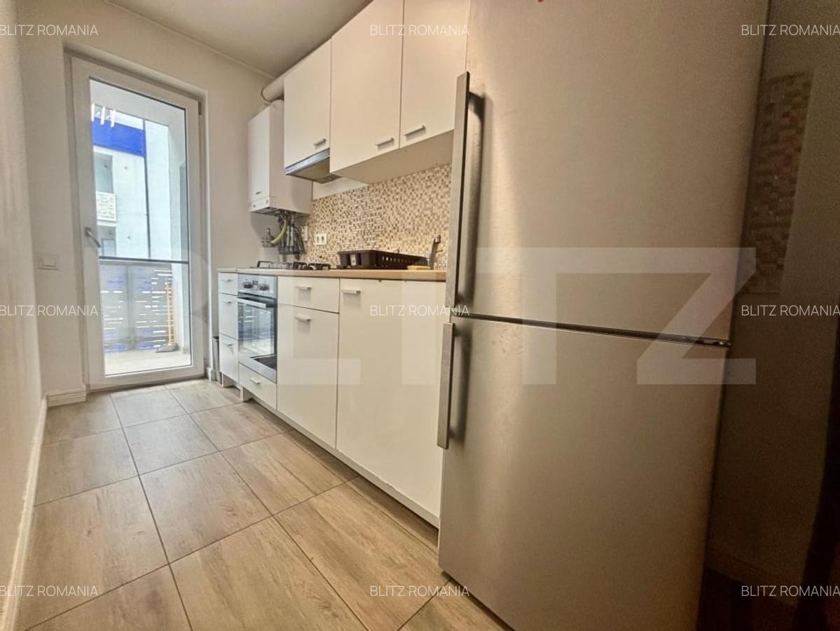 Apartamentcu cu 3 camere, 50 mp, etaj intermediar, garaj, zona Vivo - 1