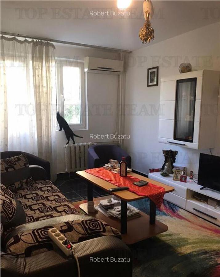 Apartament 3 camere 2 bai bloc 1984 zona metrou Nicolae Grig - 2