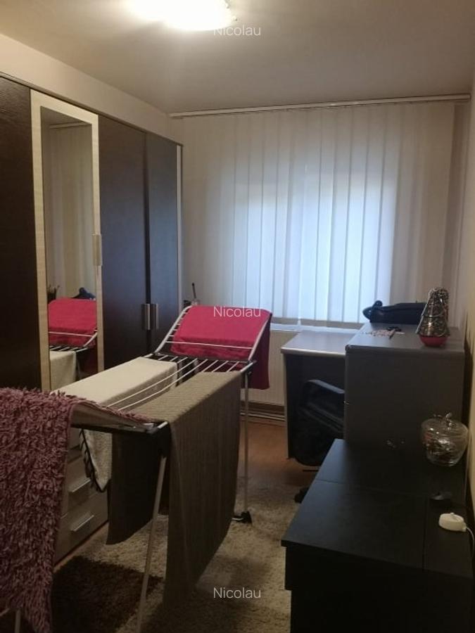 Apartament 3 camere Păcurari - 9