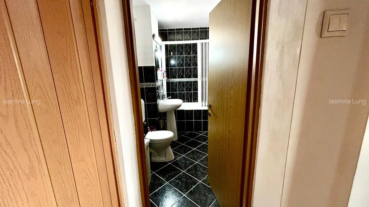 Apartament cu 3 camere decomandat, mobilat în Dacia - 11