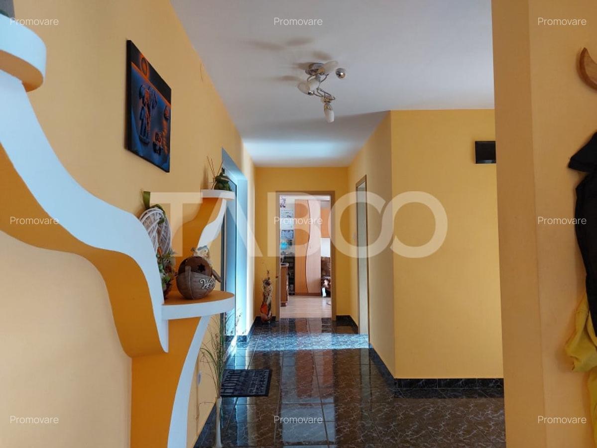Casa individuala 4 dormitoare curte gradina zona retrasa in Cisnadie - 22