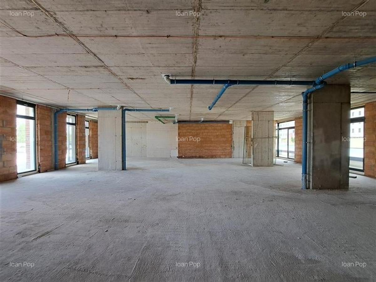 Spatiu comercial, 211 mp utili, situat in cartierul Intre Lacuri! - 1