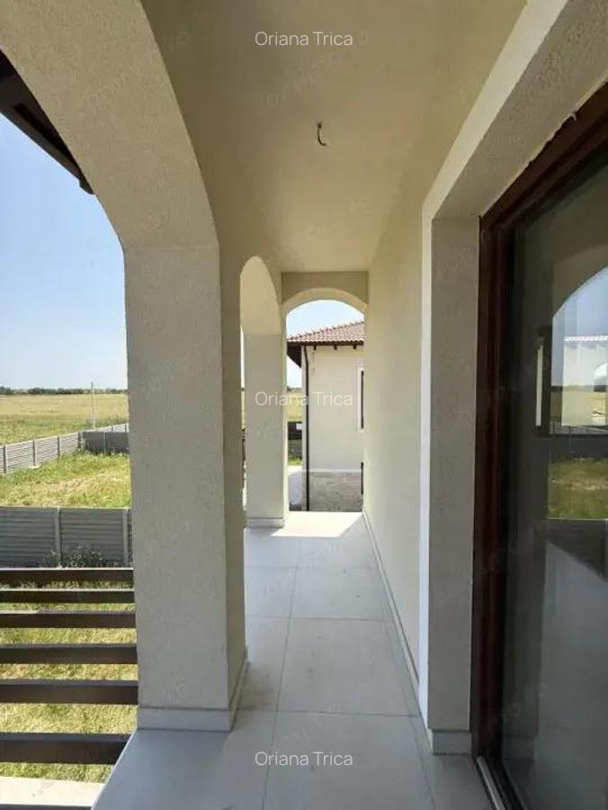 Casa Individuala stil frantuzesc, 141 mp utili, terasa 23 mp - Mosnita N - 18