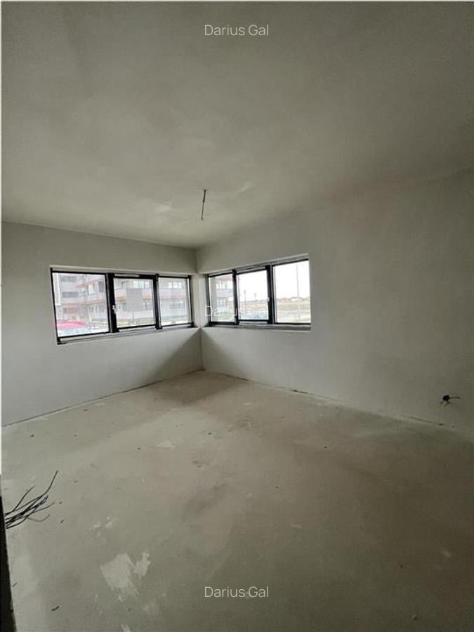Apartament cu 3 camere decomandat în Sânmartin - 9
