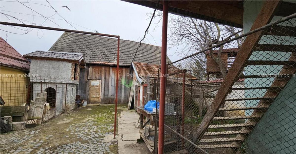 CASA HARMAN SINGUR CURTE 220000 EURO - 5