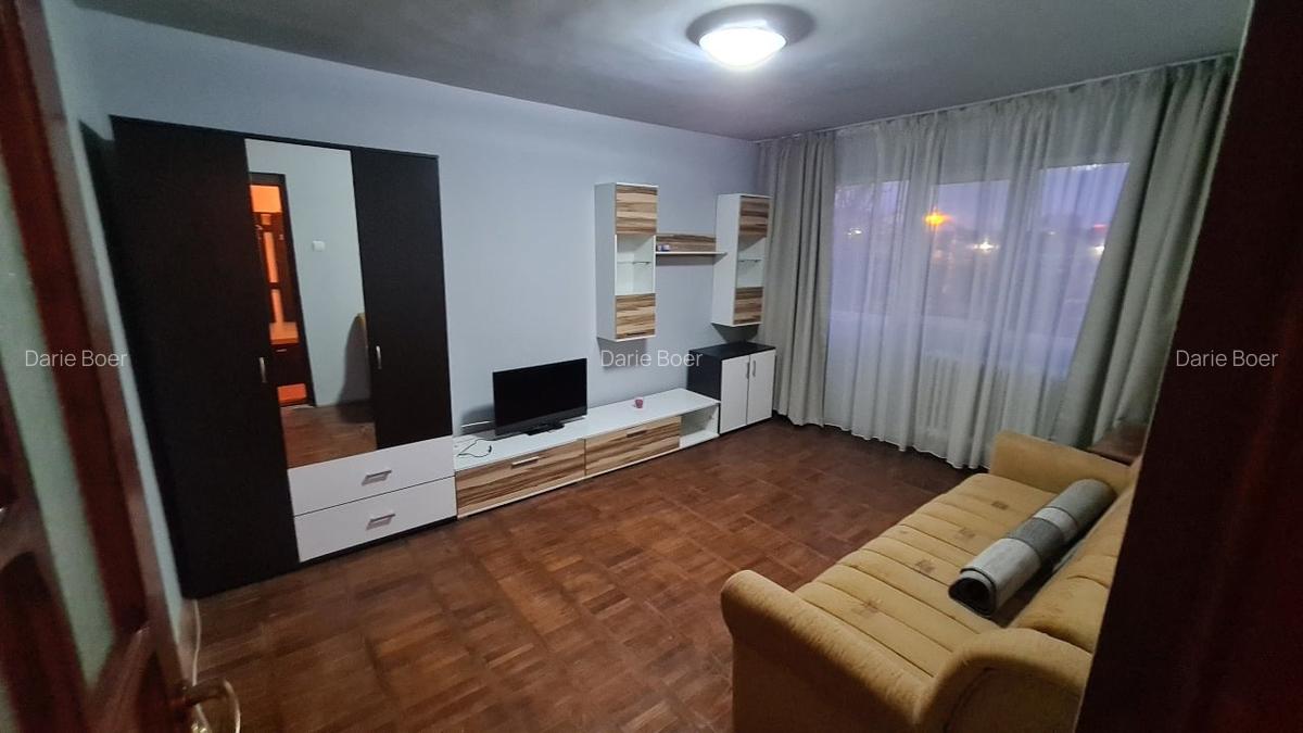 Garsonieră decomandată în Complex Studențesc - 9
