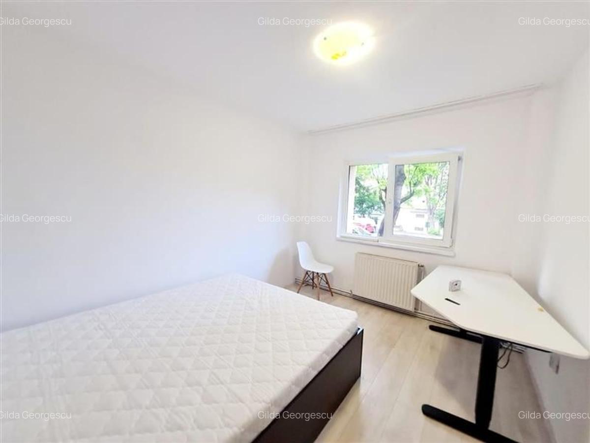 Apartament decomandat, suprafata generoasa, cu boxa si loc de parcare, Racadau - 11