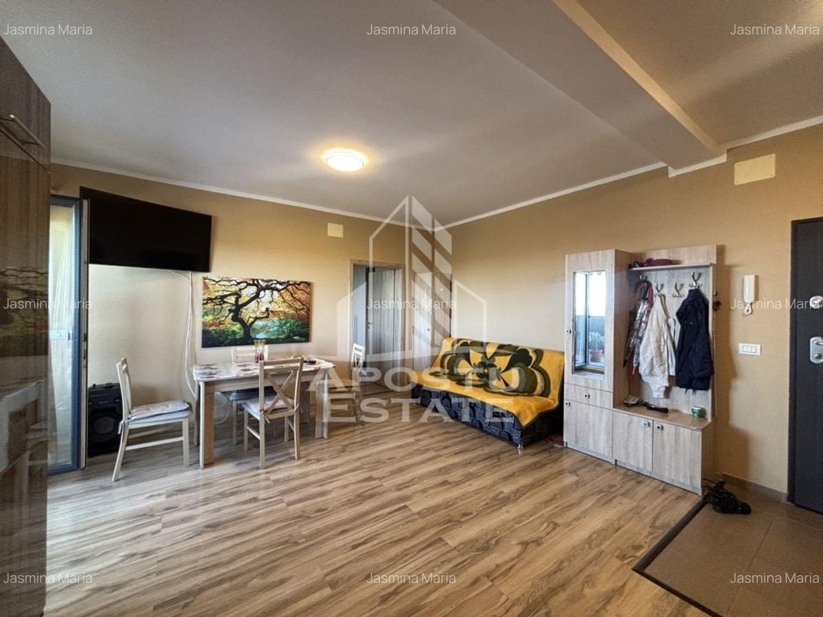 Apartament cu 3 camere decomandat în Buziașului - 3