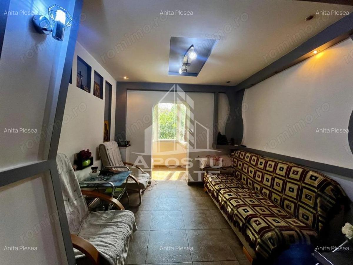 Apartament 2 camere,decomandat,zona Lipovei - 3