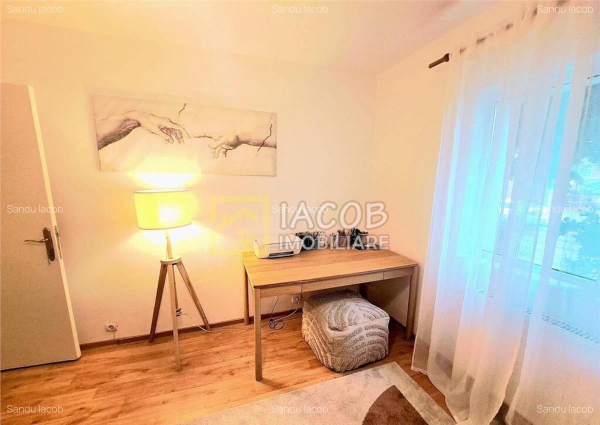 Spatiu birouri, zona Ana Ipatescu - Bistrita Lac, str. 1 Mai - 8