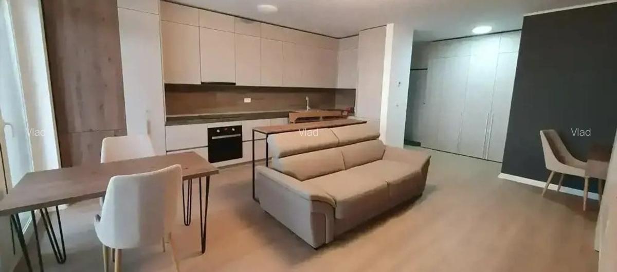 Apartament cu 2 camere semidecomandat în Circumvalațiunii - 2