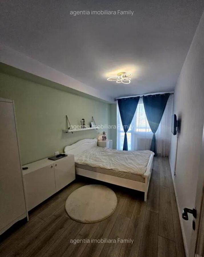 Apartament cu 3 camere decomandate bloc nou etaj 1- Zona Centru - 2